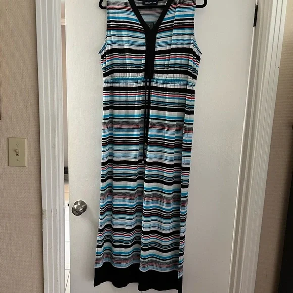 Jones New York Black and Blue Striped Maxi Dress
